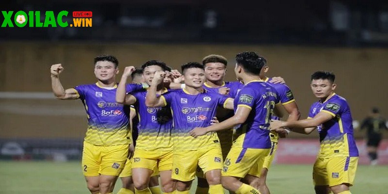 CLB Hà Nội chính thức hết cơ hội vô địch V.League 2024/25